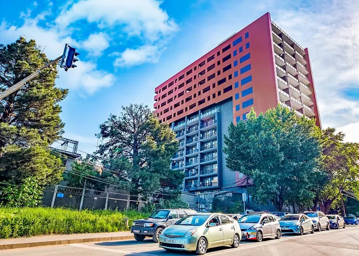 Hb Apartments University II